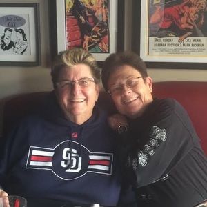 Meet your Posher, Paula